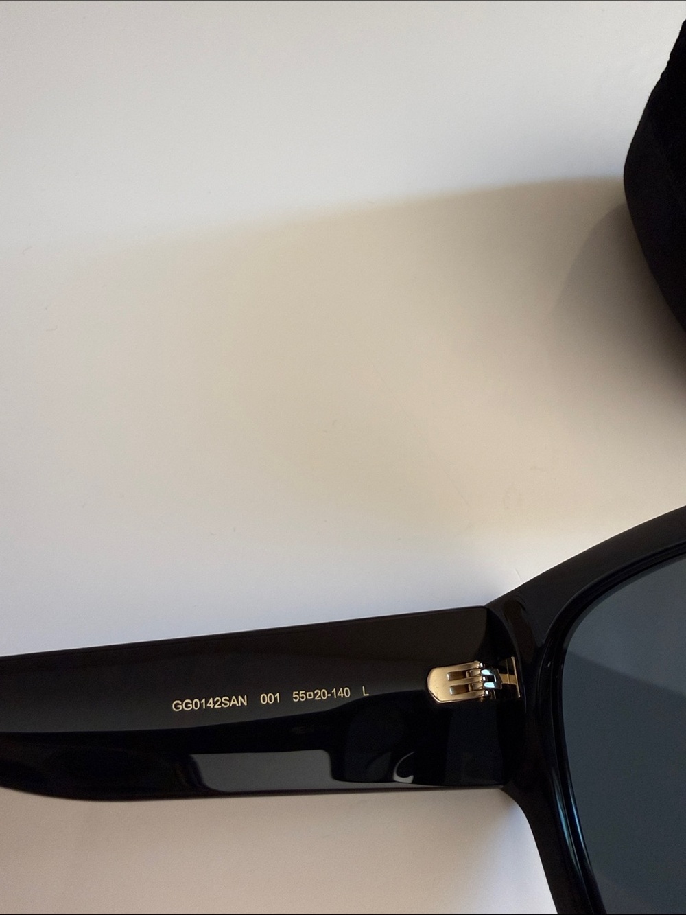 NWT , Gucci Women’s GG0142SAN  55mm Sunglasses black & gold - Picture 7 of 9